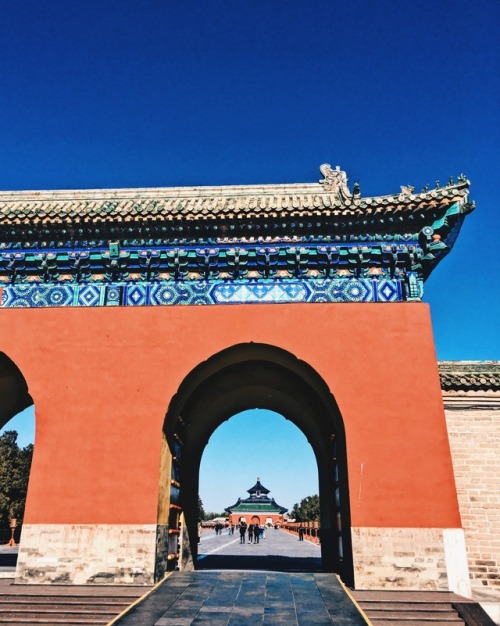 piavalesca: beijing iphone medley IIIexploring the TEMPLE OF HEAVEN with my little one in tow.we adm