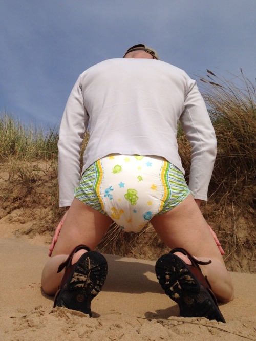 jockediaperlover:  Yeah, first day at the beach this season ☀️😎 