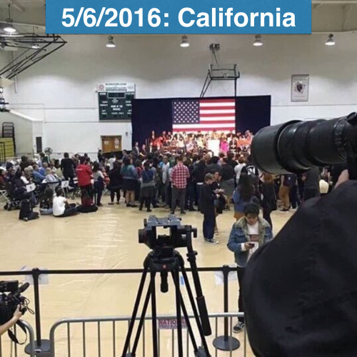 c-bassmeow:  godpenis:  Picture 1 & 2: Hillary Clinton’s Cinco De Mayo Rally   Picture 3: Protesters outside of Hillary Clinton’s Cinco De Mayo Rally Picture 4: Bernie Sanders “A Future To Believe In Rally” from the same day  This is my new