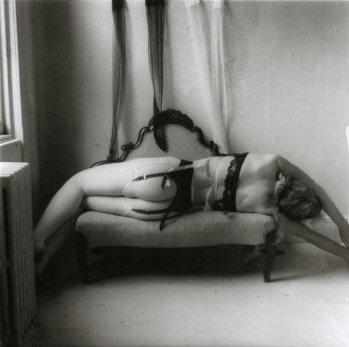 blueblackdream: Francesca Woodman, New York, 1979-81