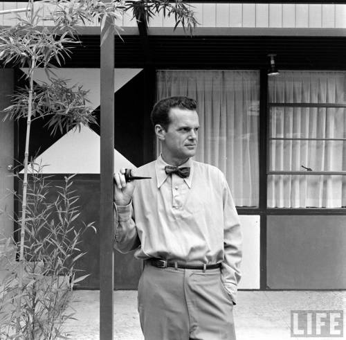 Charles Eames(Peter Stackpole. 1950)