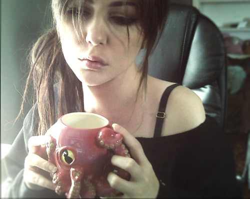 isabellajinx:  stickysheep:  tired all the time. time for coffee   aww that mug is so cute where did you get it ! and i love your face  