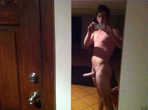 gayamateurclub:  Like amateur guys? Like to exhibit to the world?? Like to show what you’ve got good? THIS IS YOUR CLUB! Follow the Gay Amateur Club. http://gayamateurclub.tumblr.com/ Submit your pics guys!