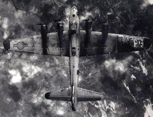 Porn Pics centreforaviation:  B17 from the 100th BG