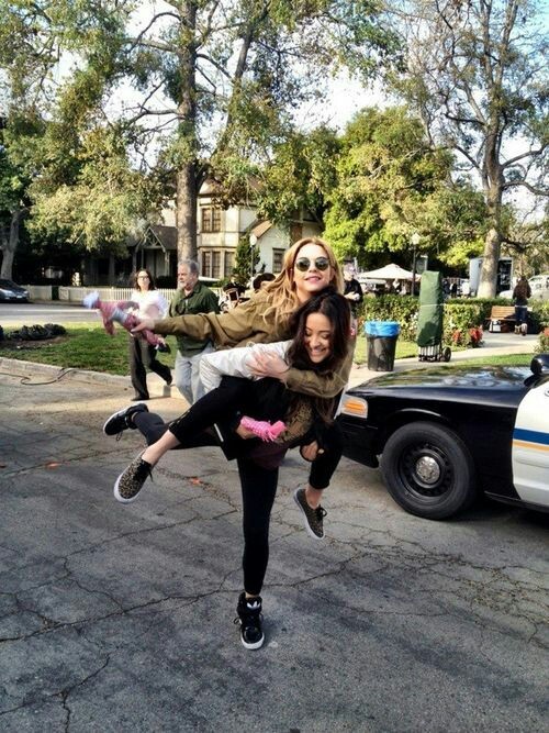 iantos-memory:Ashley Benson & Shay Mitchell ❤