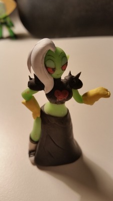 eyzmaster: I finally received my custom figures