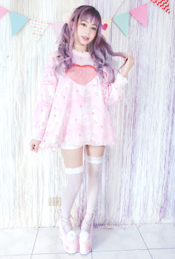 naomilku:  「Dearest Sweetheart, 」A pastel pretty coordinate and my playlist inspired by love &amp; sweetness٩(๑‾ ꇴ ‾๑)۶❣ now @ naominikola.com ✨✨ Happy valentines day everyone! 