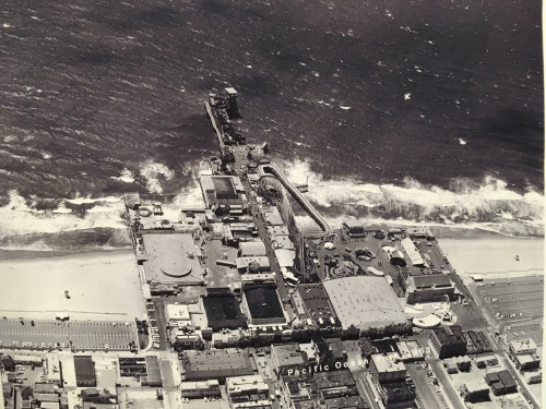 westside-historic:  Scenes from Pacific Ocean Park in Santa Monica circa 1963. Courtesy: @tijuanashortfuse 