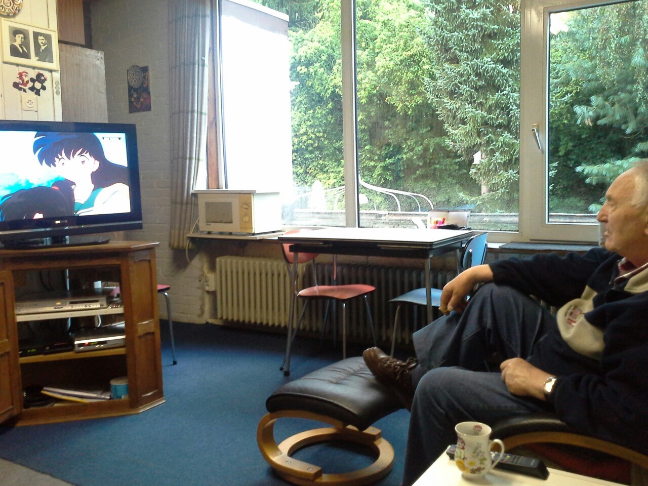 presidentaobama:  My grandpa is watching anime. He keeps gasping in surprise. 