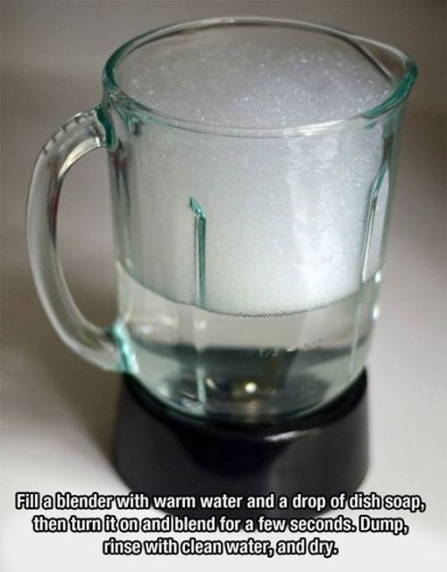 Cleaning: Quick and Efficient Blender CleaningWith this trick there is no excuses for making yummy S
