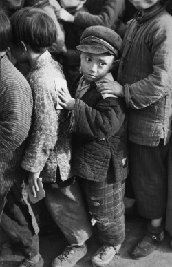  Shanghai 1949 Photo: Henri Cartier-Bresson 