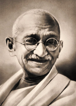 zzzze:  axsbp:   “Freedom is not worth having if it does not include the freedom to make mistakes.”   Mahatma Gandhi    :) 