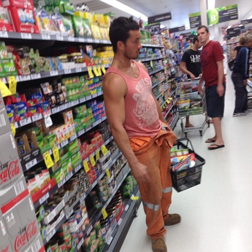 campusbeefcake:motorcat:tradieapprentice:How to stop traffic: 1. wear orange reflective covera