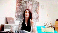 dieealive:  so cute speaking spanish ♥ 