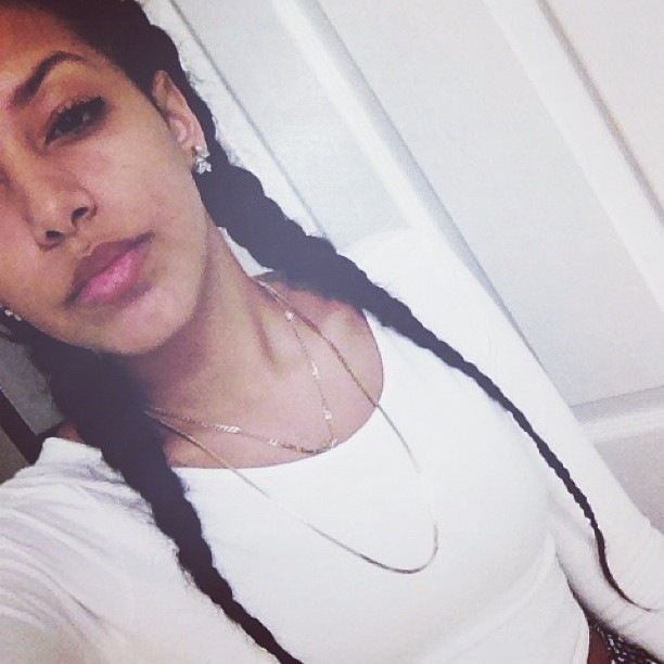 sherlycurly:  😩🔫 morning . 