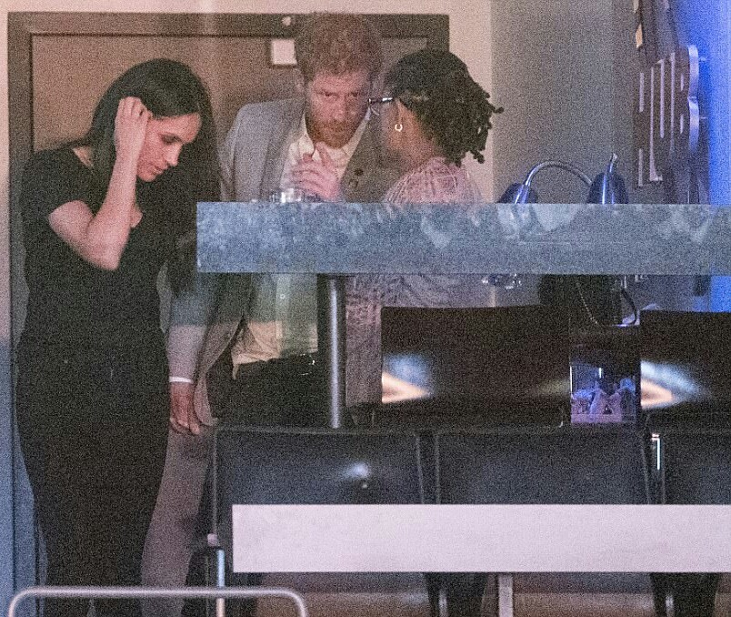 kyssthis16:  queenofthethrone:  Meghan, her mother Doria, and Prince Harry  Engagement