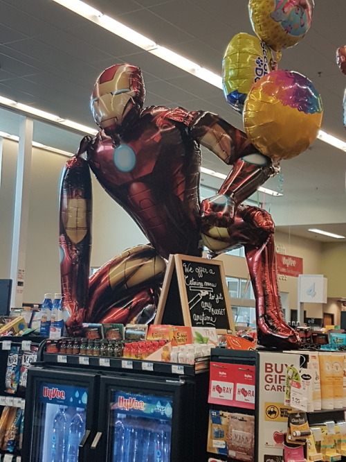 scnofstark: tony-stark-ing:  kingpepperony: I found this in my Hy-Vee store. How freakin extra is th