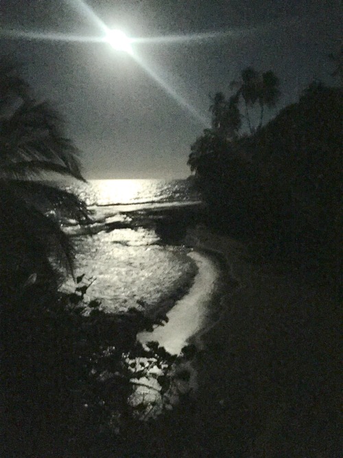 Full moon, Costa Rica