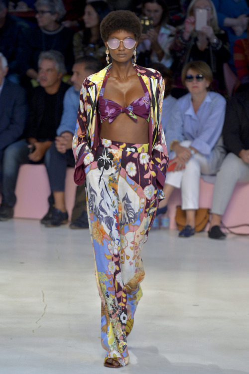 Mame Camara in EtroSPRING 2019 READY-TO-WEAR