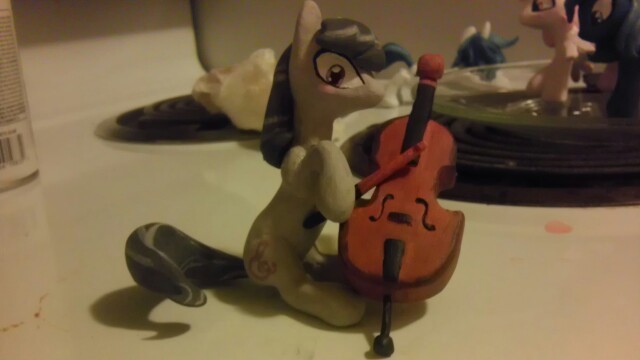 ruby-sunrise:  Crummy pictures of the music ponies~ Taking these was really rushed