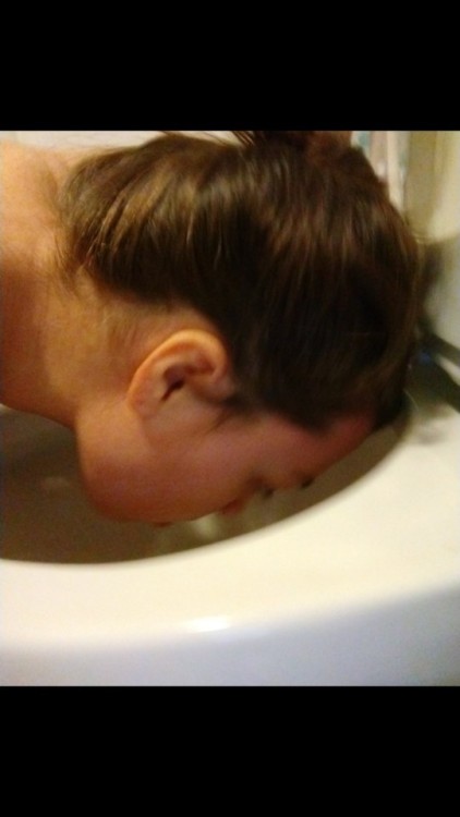 hornydenialslutcunt: Getting a drink of water right after a nice long pee. Perfect