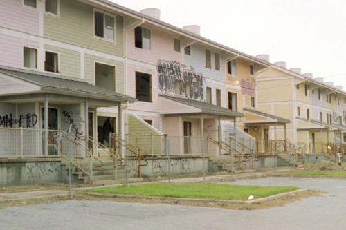 noisenest:  “If dese be projects, dey should be completed”, a sentiment that could be seen sprayed on inumerous buildings as my girlfriend and I walked in and out of abandoned, unfinished housing in New Orleans’ Florida Projects. If you