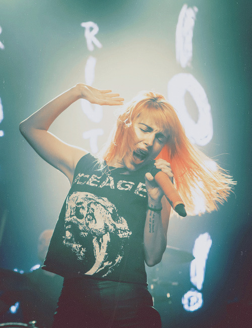 ☾normal people scare me☽