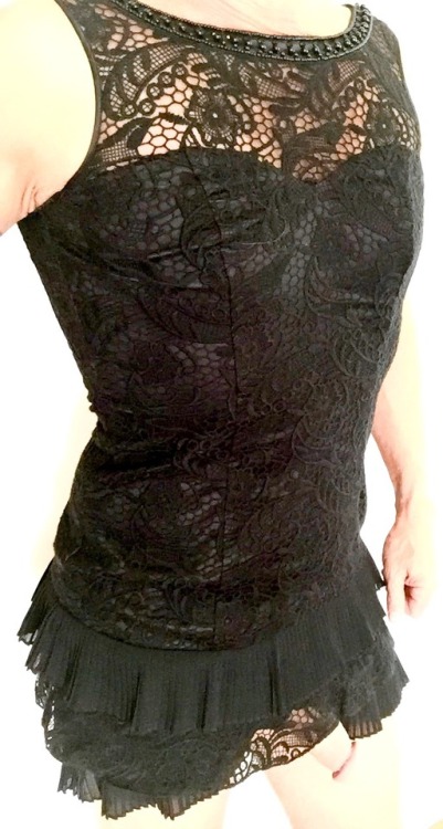 sohard69black:Gorgeous layered little black dress wife bought me for Valentines Day. Put on some panties & stockings & heels, she did my nails, make up & hair & we headed off to a superb romantic dinner 😋