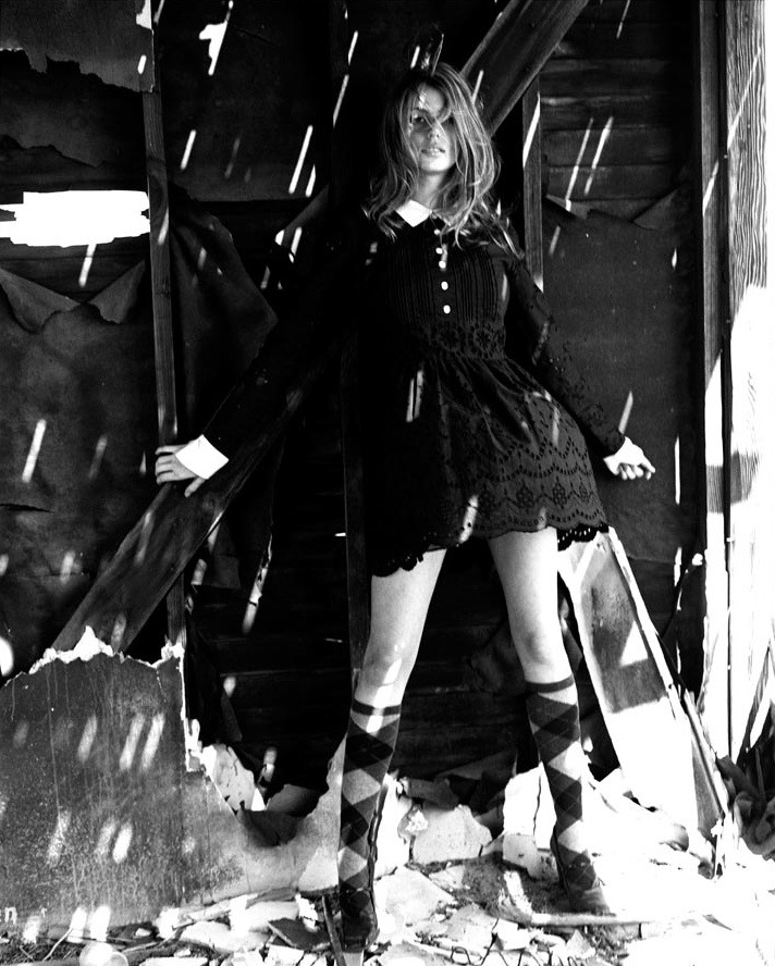 n0rthernt0wn:  Diora Baird Photographed by Odette SugermanFHM (UK), 2007