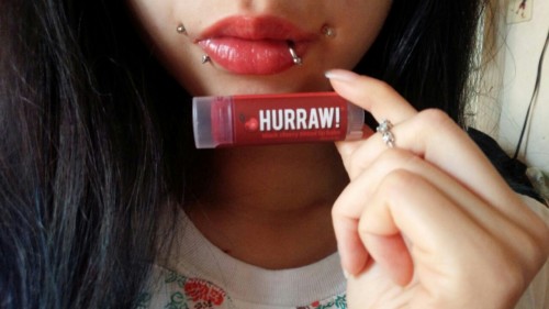 I dunno why but my lips have cracked long time.I&rsquo;m using the Hurraw! lip balm from 2 days ago.