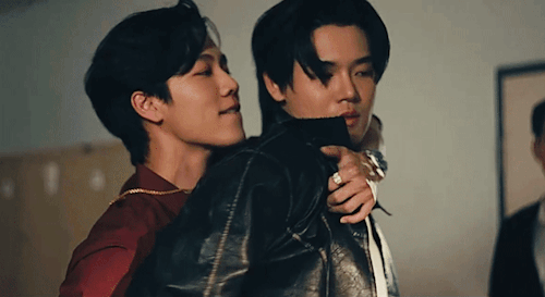You Guys I Think Gripping Each Others Necks And Throwing Each Other Around Is Their Love Language