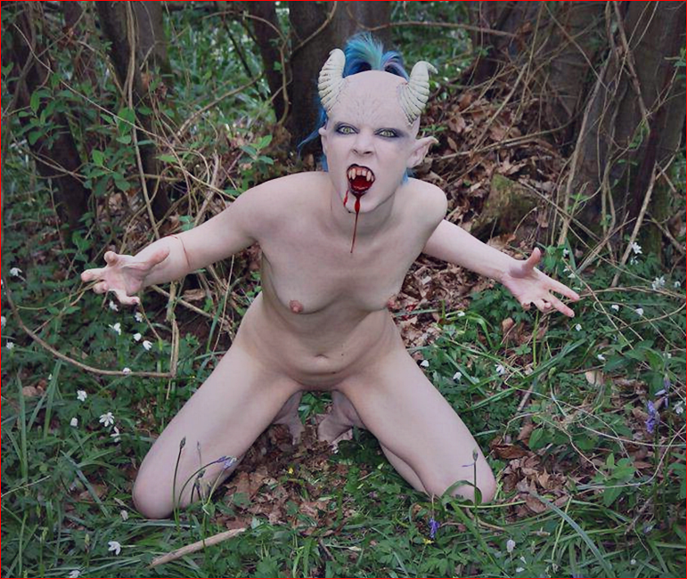 cosplay-77:  beware the Demon