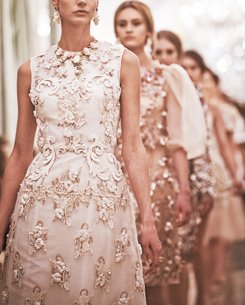 fuckyeahfashioncouture: Dolce and Gabbana Haute Couture Spring 2013