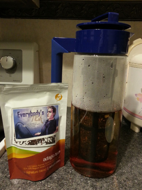 amezri:My new Takeya Flash Chill Tea Maker arrived today! My brother showed it to me and I had to 