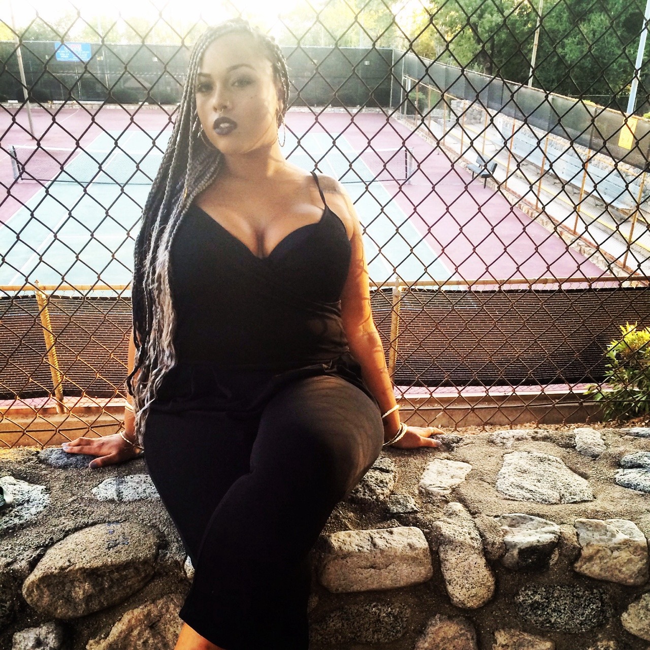 biggirliscute:krazekhaos:  damndandy:  Blackout: An anon called me obese and told