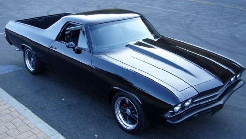 the-afro-elf:  2coolcars: 69 El Camino  Murdered out El Camino 👍