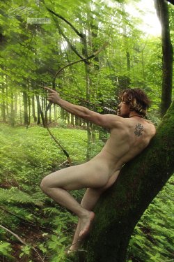 mjschryver:   wild.archery, by creativeIntoxication (For more photos of this archer - in a significantly different setting, and wearing slightly more clothing - see here.) 