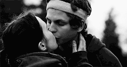 https://64.media.tumblr.com/0099c884b865a69196ee7146ccbec8b7/tumblr_mu7ks7oknf1sd9a11o1_500.gif