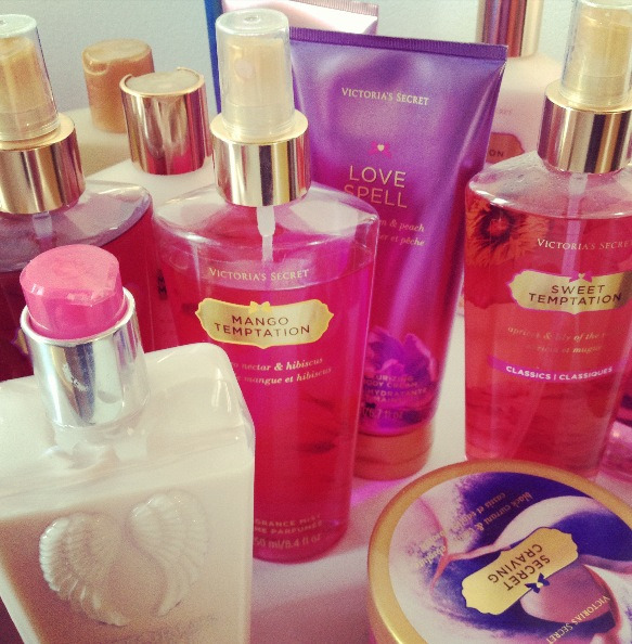 fairybambs:  daisy-mihst:  alluringdaisies:  florahly:  ♡ rosy blog ♡  ☮❀