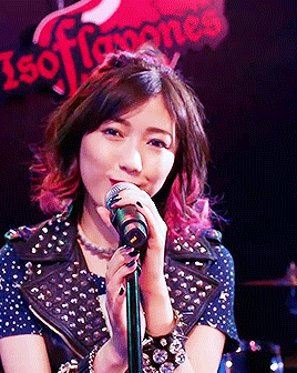 akb48love:  Mayuyu for Yakult CM