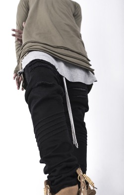 urbanflavours:  URBAN FLAVOURS MENTAL LONG &amp; RIPPED JEANSS 