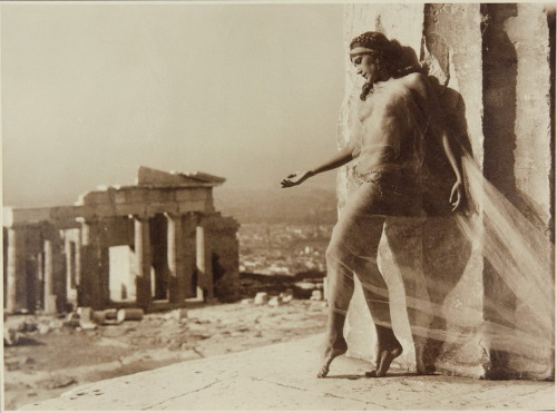 oldalbum:  Nelly - The dancer Nikolska on the Acropolis, Athens, 1929 
