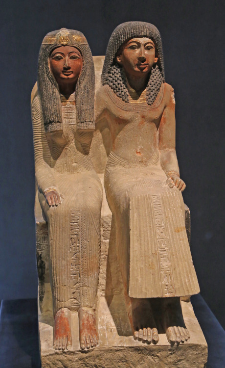 19th dynasty seated figure of the priest Neye and his mother Mutnofret, 1250 BC