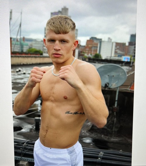 toxyc80:Joe Russell. North East boxer  hyper aggressive pussy raider 
