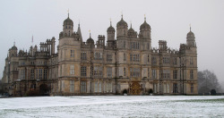 daughterofchaos:  Burghley House in England Photo by uplandswolf 