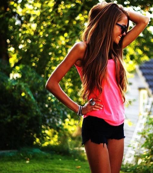 luke-247:  More Beauties  Via definitecuties. Queued using TumblrFamous.