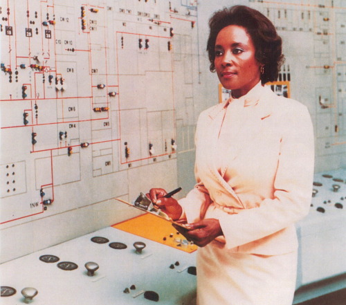 XXX engineeringhistory:  Annie Easley on the photo