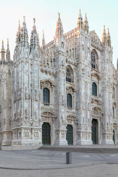 italian-luxury:  Milan, Italy 