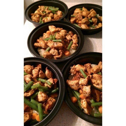 meal prep ☑ chicken, green beans, carrots, eggplant, and quinoa #eatwell #bewell #health #fitness