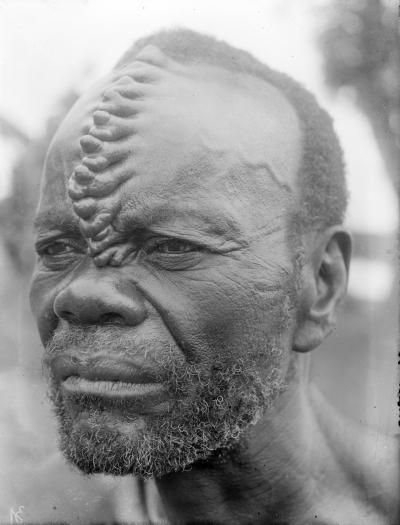 tontonmichel:  lleran:Dunmeri Scarification | The Tes Fashion ProjectOriginally a